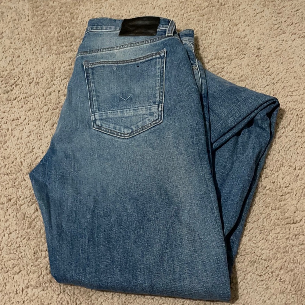 Authentic Hudson “Blake Slim Straight” Jeans 👖